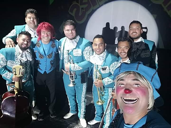 mariachis en san nicolas